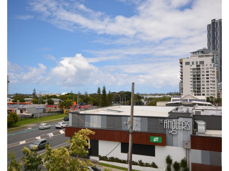 25/52 Queen Street, Southport QLD 4215
