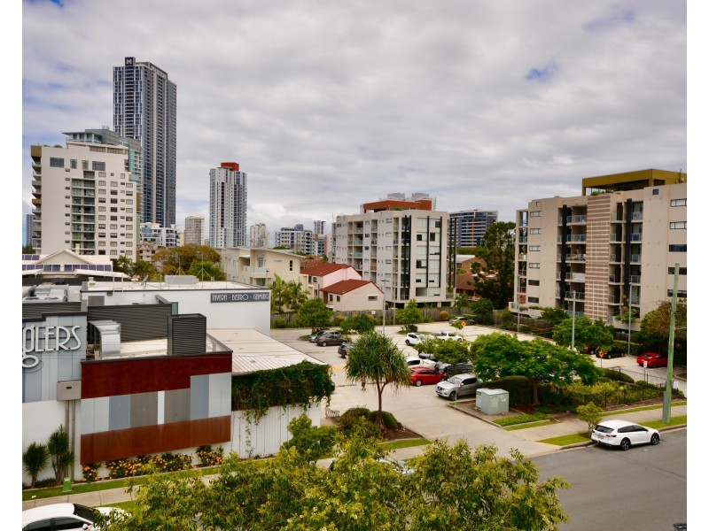 25/52 Queen Street, Southport QLD 4215