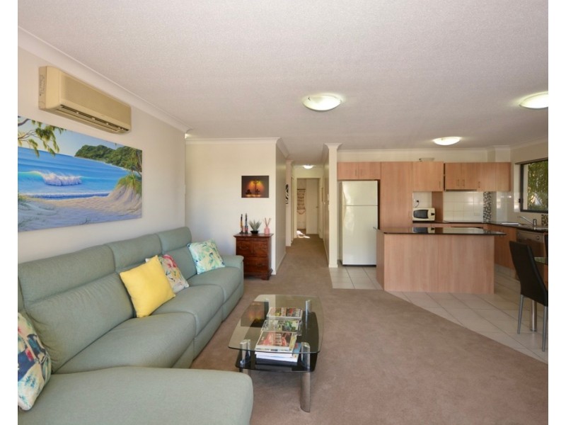 10/46-48 Lenneberg Street, Southport QLD 4215