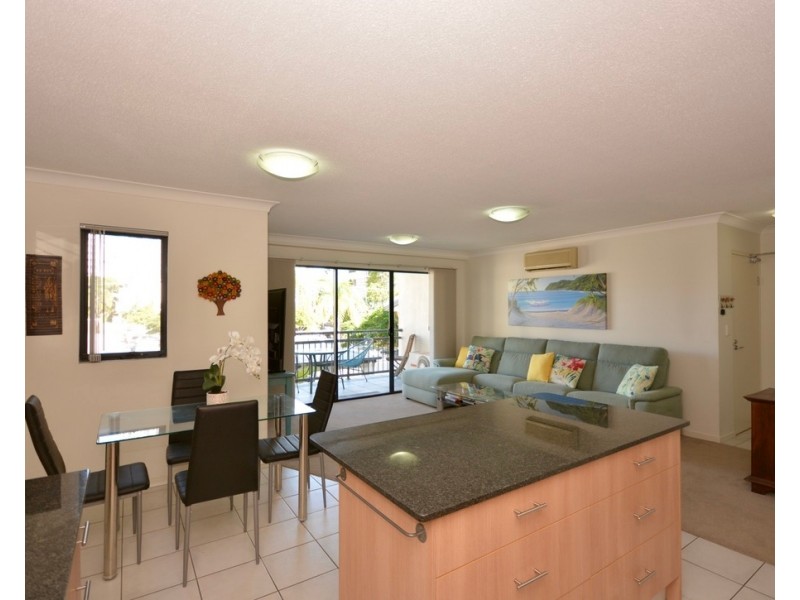 10/46-48 Lenneberg Street, Southport QLD 4215