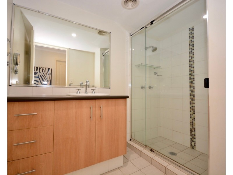 10/46-48 Lenneberg Street, Southport QLD 4215