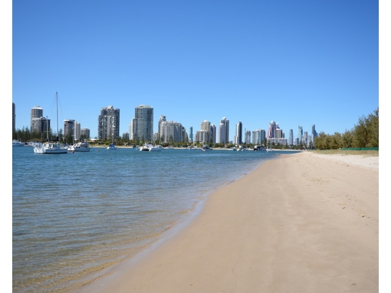 10/46-48 Lenneberg Street, Southport QLD 4215