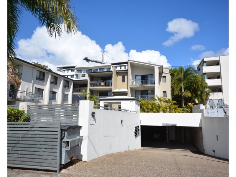 10/46-48 Lenneberg Street, Southport QLD 4215