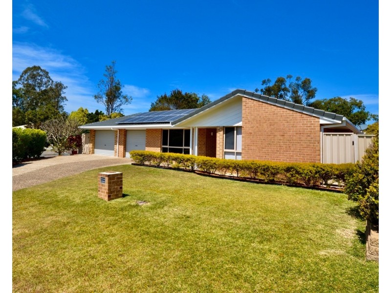 2 Gosford Court, Helensvale QLD 4212