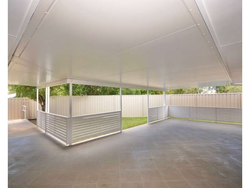 2 Gosford Court, Helensvale QLD 4212