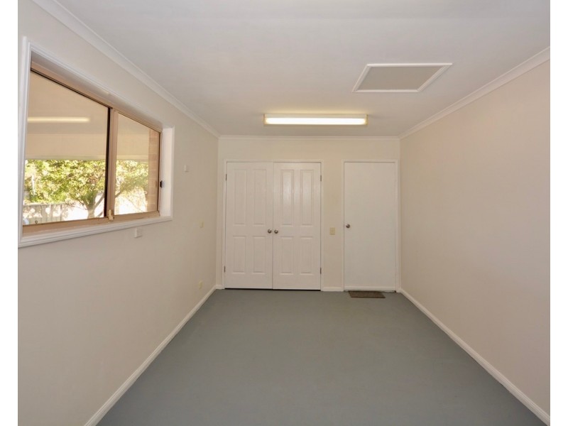 2 Gosford Court, Helensvale QLD 4212