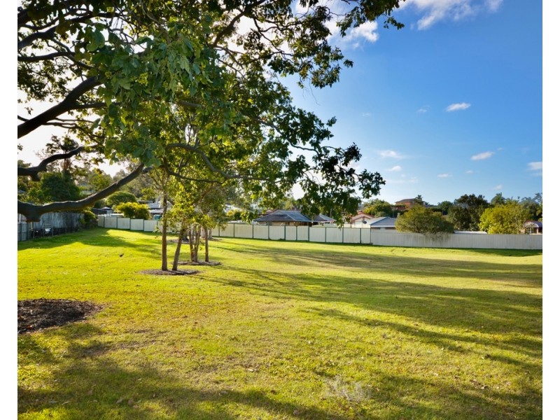 112 Mildura Drive, Helensvale QLD 4212