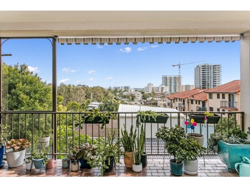 3/17 Rutledge Street, Coolangatta QLD 4225