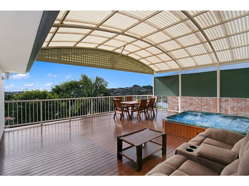 27 Tralee Drive, Banora Point NSW 2486