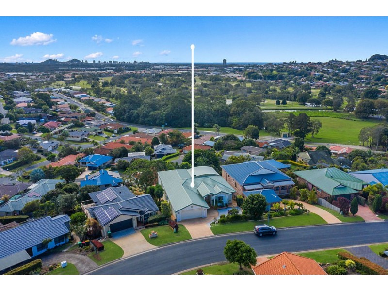 27 Tralee Drive, Banora Point NSW 2486