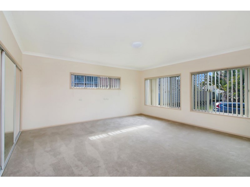 10 Dry Dock Road, Tweed Heads South NSW 2486