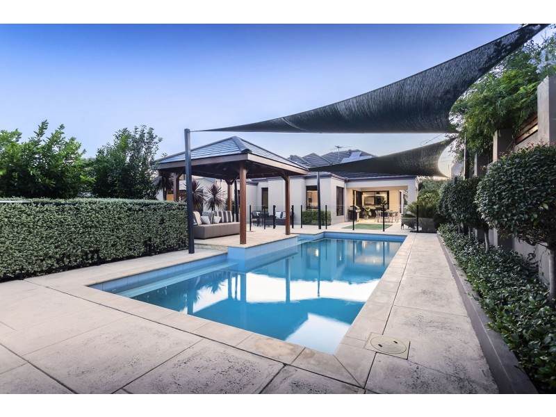 50 Adderley Street, Mount Claremont WA 6010