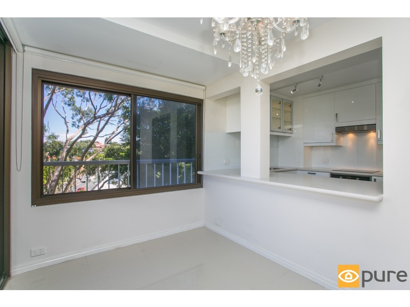 4C/25 Victoria Avenue, Claremont WA 6010