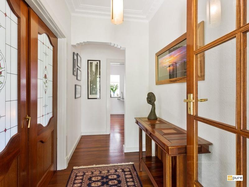 62 Clement Street, Swanbourne WA 6010