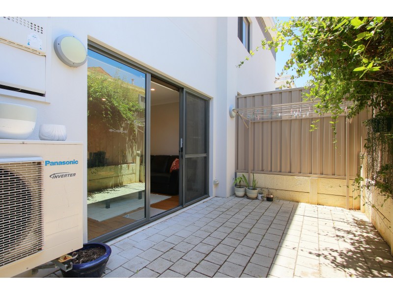 11/70 First Avenue, Claremont WA 6010