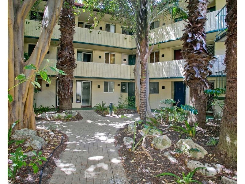 10W/24 Pearson Street, Churchlands WA 6018