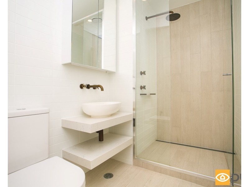 703/8 Tassels Place, Innaloo WA 6018