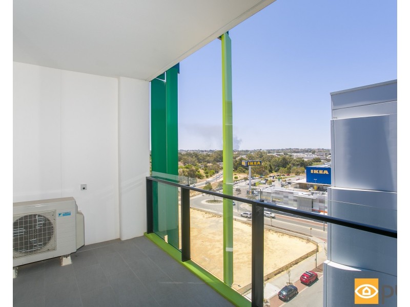 703/8 Tassels Place, Innaloo WA 6018