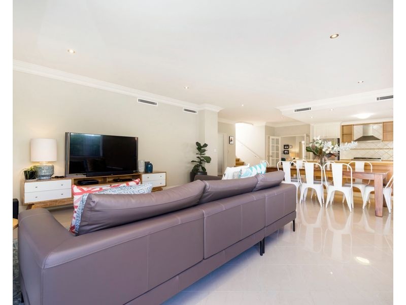 32 Bedford Street, Nedlands WA 6009