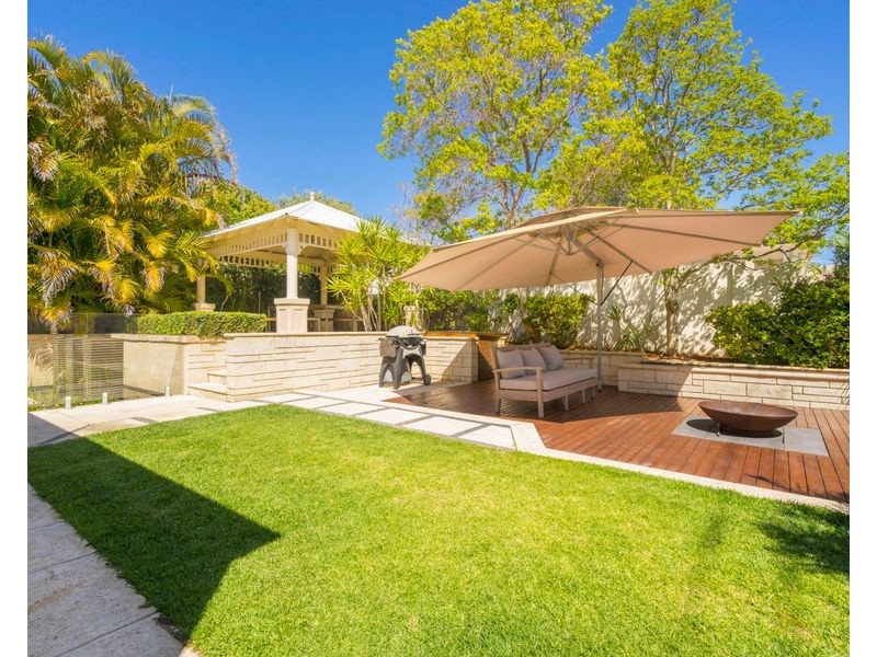 32 Bedford Street, Nedlands WA 6009