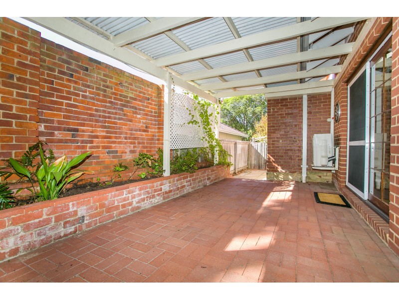 15 Robinson Street, Nedlands WA 6009