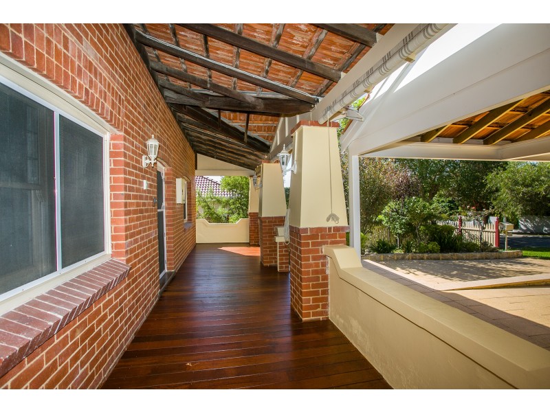 15 Robinson Street, Nedlands WA 6009