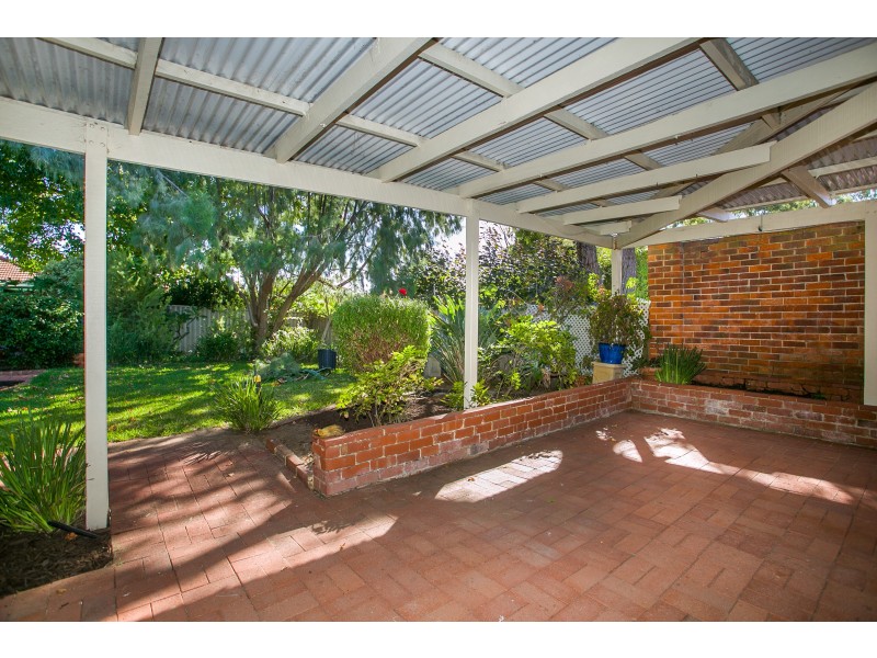 15 Robinson Street, Nedlands WA 6009