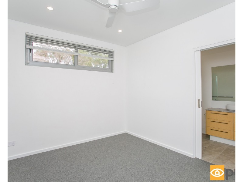 10/137 Whatley Crescent, Bayswater WA 6053