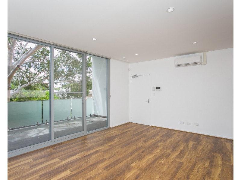 6/137 Whatley Crescent, Bayswater WA 6053