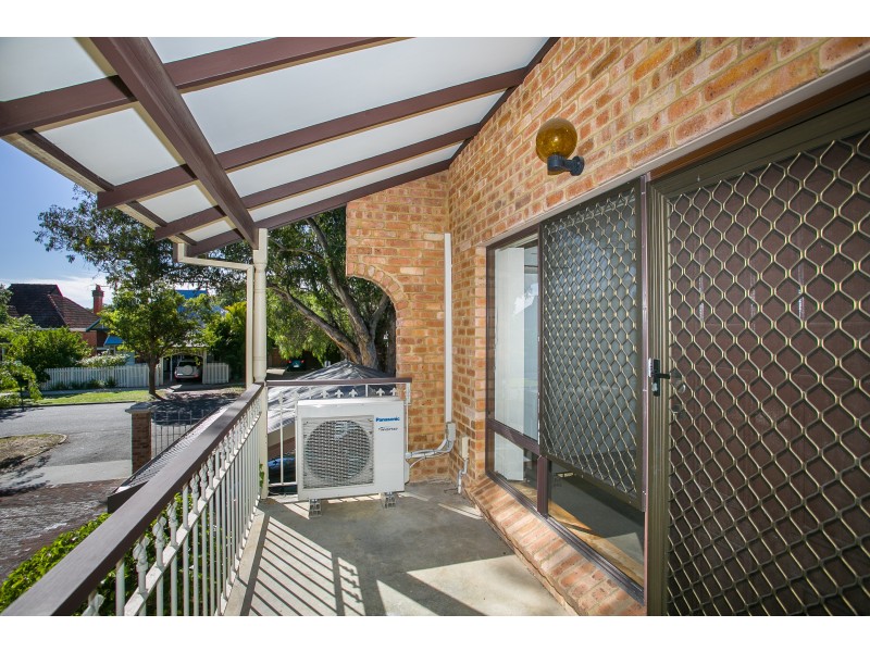 8/19 Keightley Road East, Shenton Park WA 6008