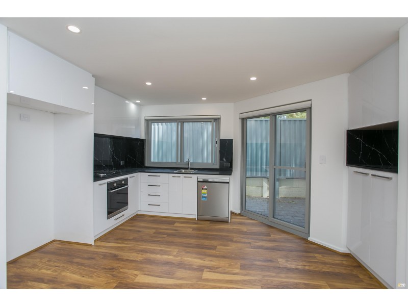 4/137 Whatley Crescent, Bayswater WA 6053