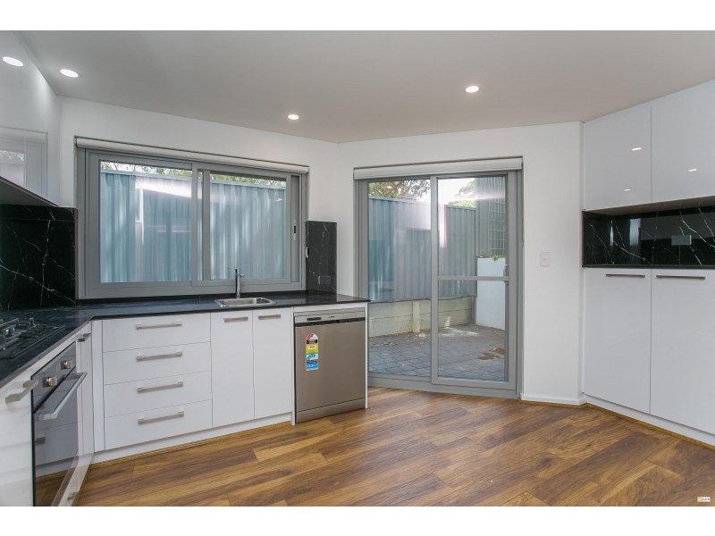 4/137 Whatley Crescent, Bayswater WA 6053