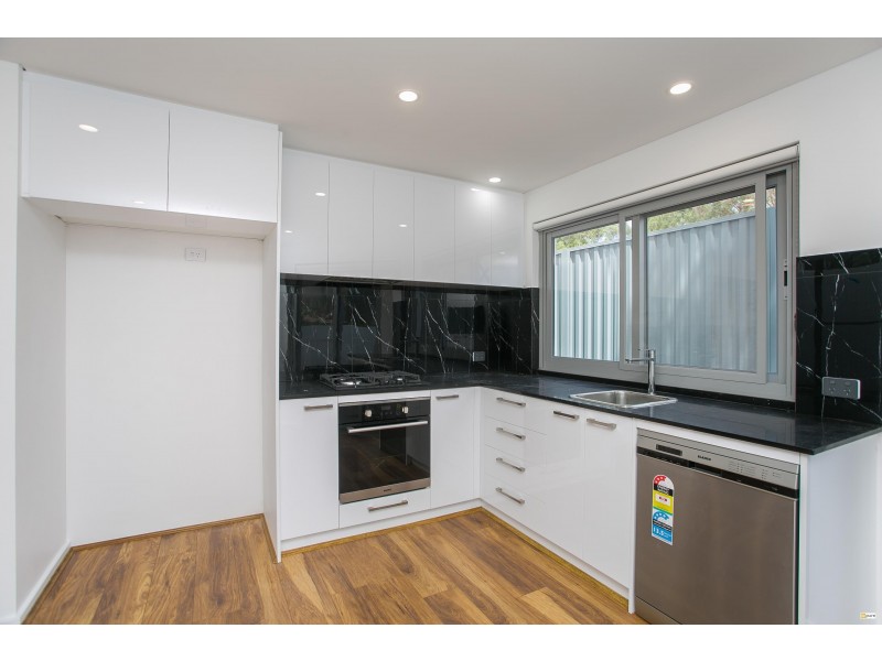 4/137 Whatley Crescent, Bayswater WA 6053