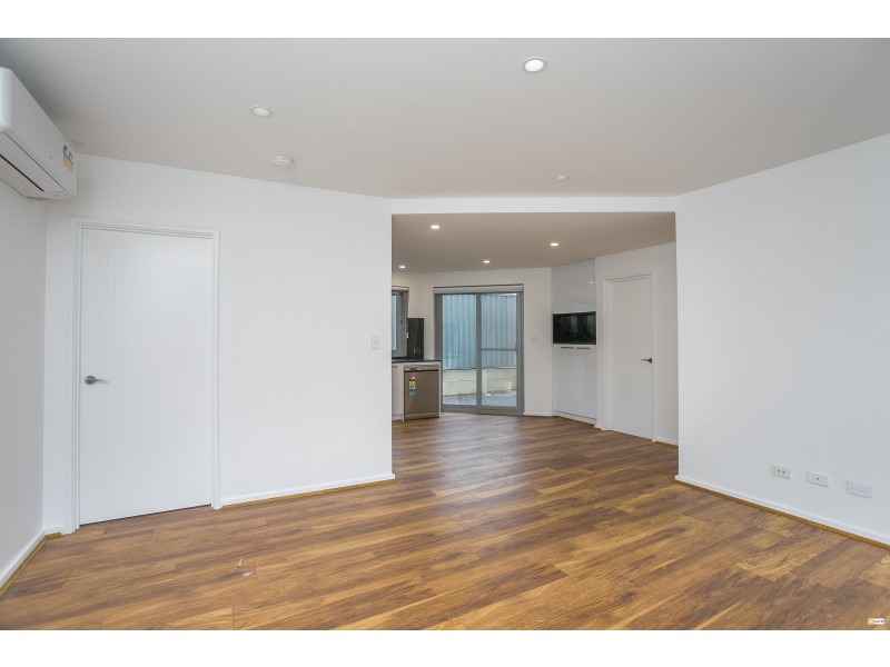 4/137 Whatley Crescent, Bayswater WA 6053