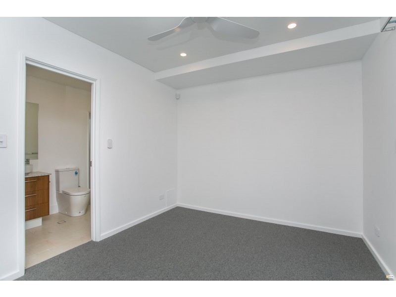 4/137 Whatley Crescent, Bayswater WA 6053