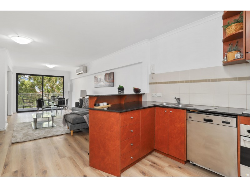 18/2 Outram Street, West Perth WA 6005