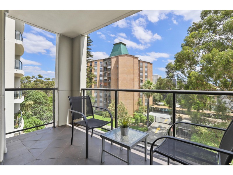 18/2 Outram Street, West Perth WA 6005