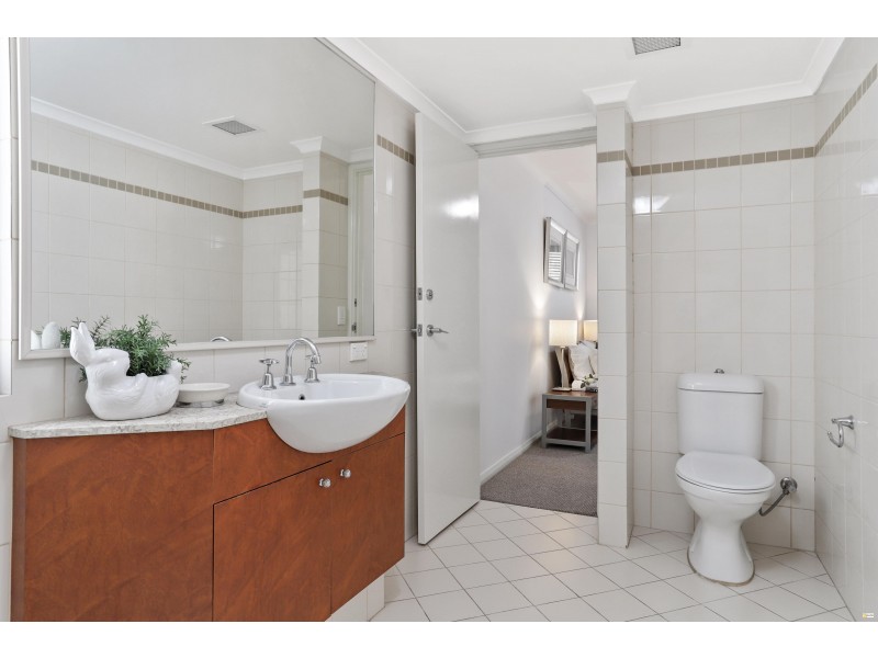 18/2 Outram Street, West Perth WA 6005