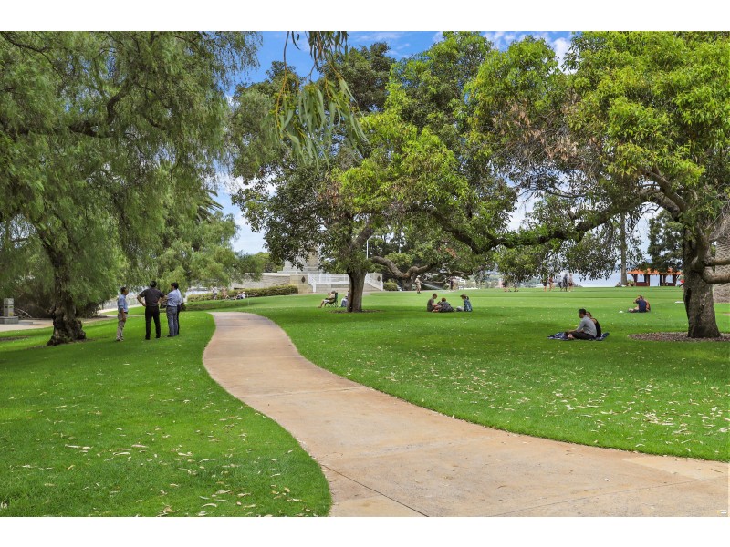 18/2 Outram Street, West Perth WA 6005