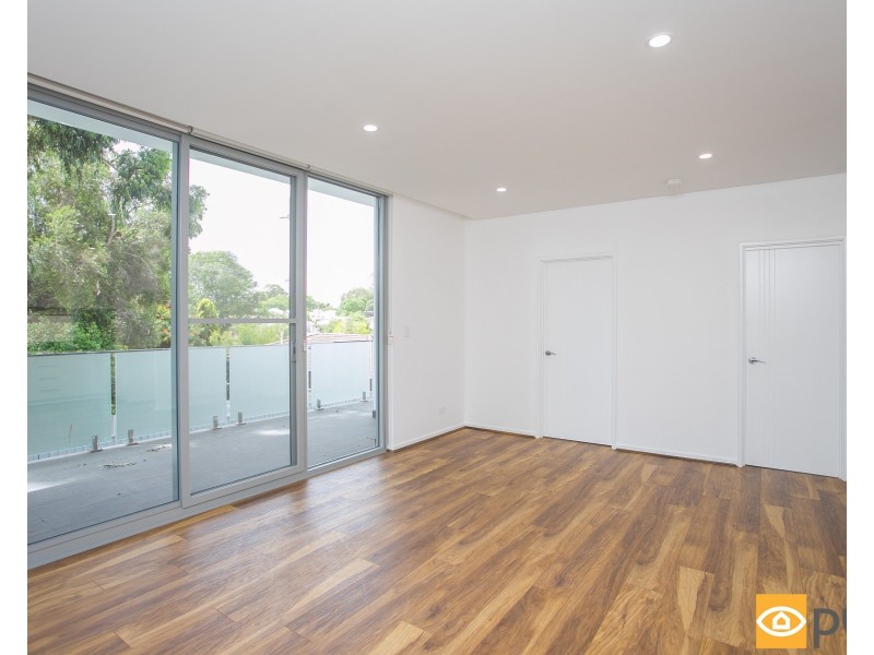 11/137 Whatley Crescent, Bayswater WA 6053