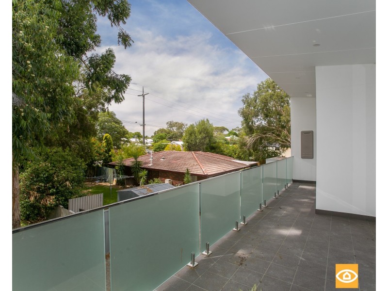 11/137 Whatley Crescent, Bayswater WA 6053