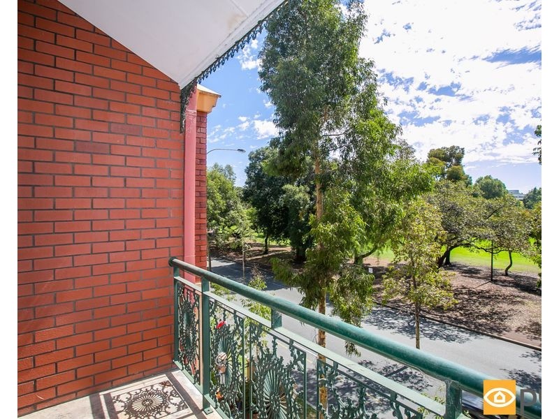 21/103 Wellington Street, East Perth WA 6004