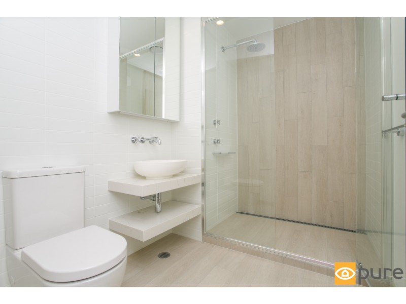 706/6 Baumea Way, Innaloo WA 6018