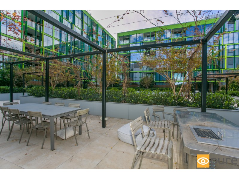 706/6 Baumea Way, Innaloo WA 6018