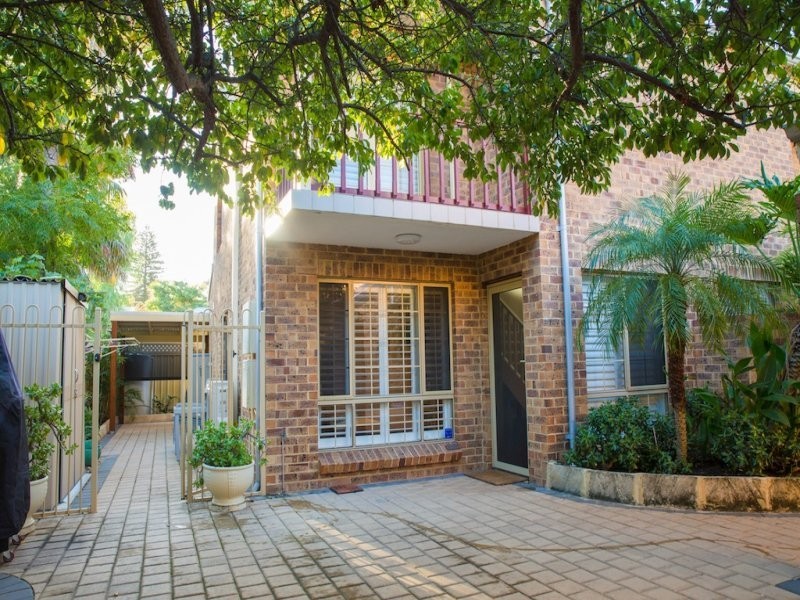 5/4 John Street, North Fremantle WA 6159