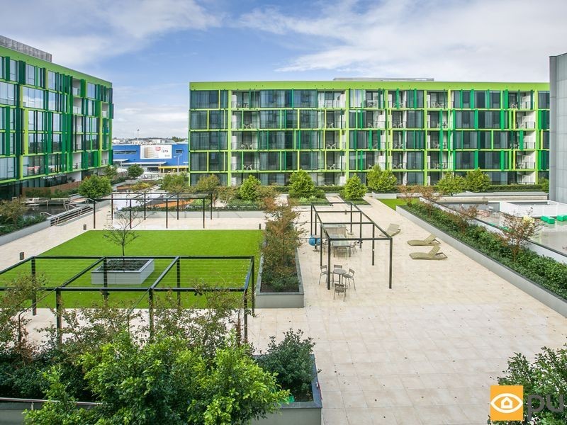 411/8 Tassels Place, Innaloo WA 6018