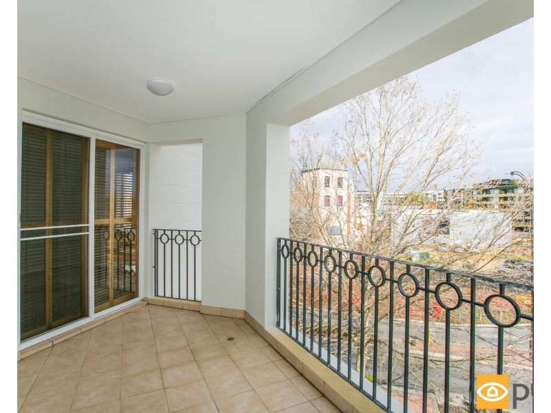 8B Centro Avenue, Subiaco WA 6008