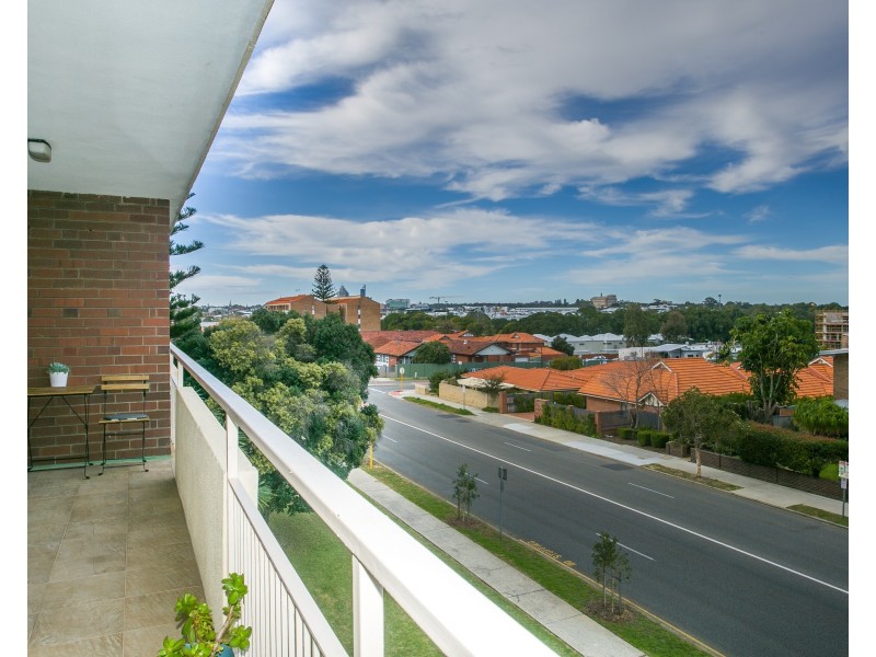 22/370 Cambridge Street, Wembley WA 6014