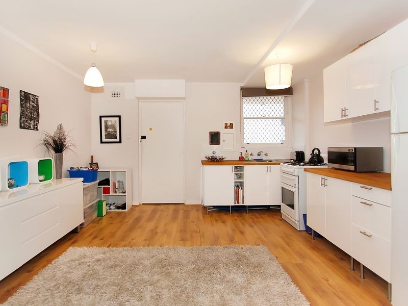 12/168 Broadway, Crawley WA 6009