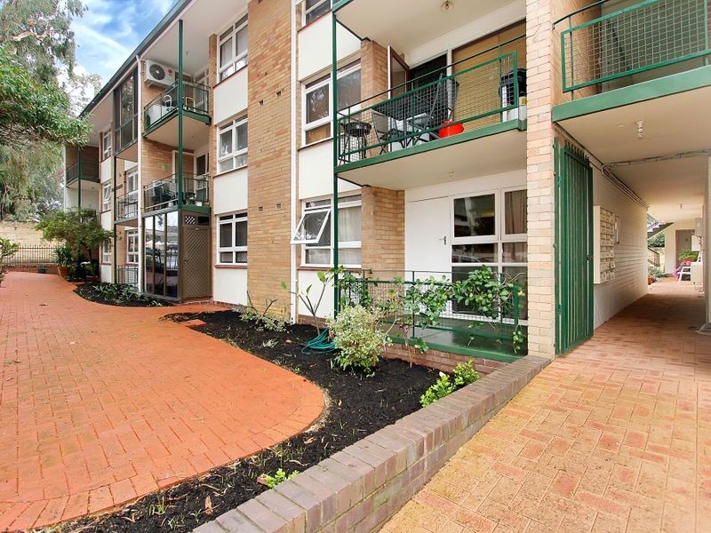 12/168 Broadway, Crawley WA 6009